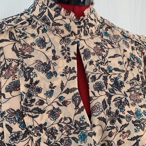 BARDOT Blush Floral Playsuit Size 10 - Picture 2 of 12